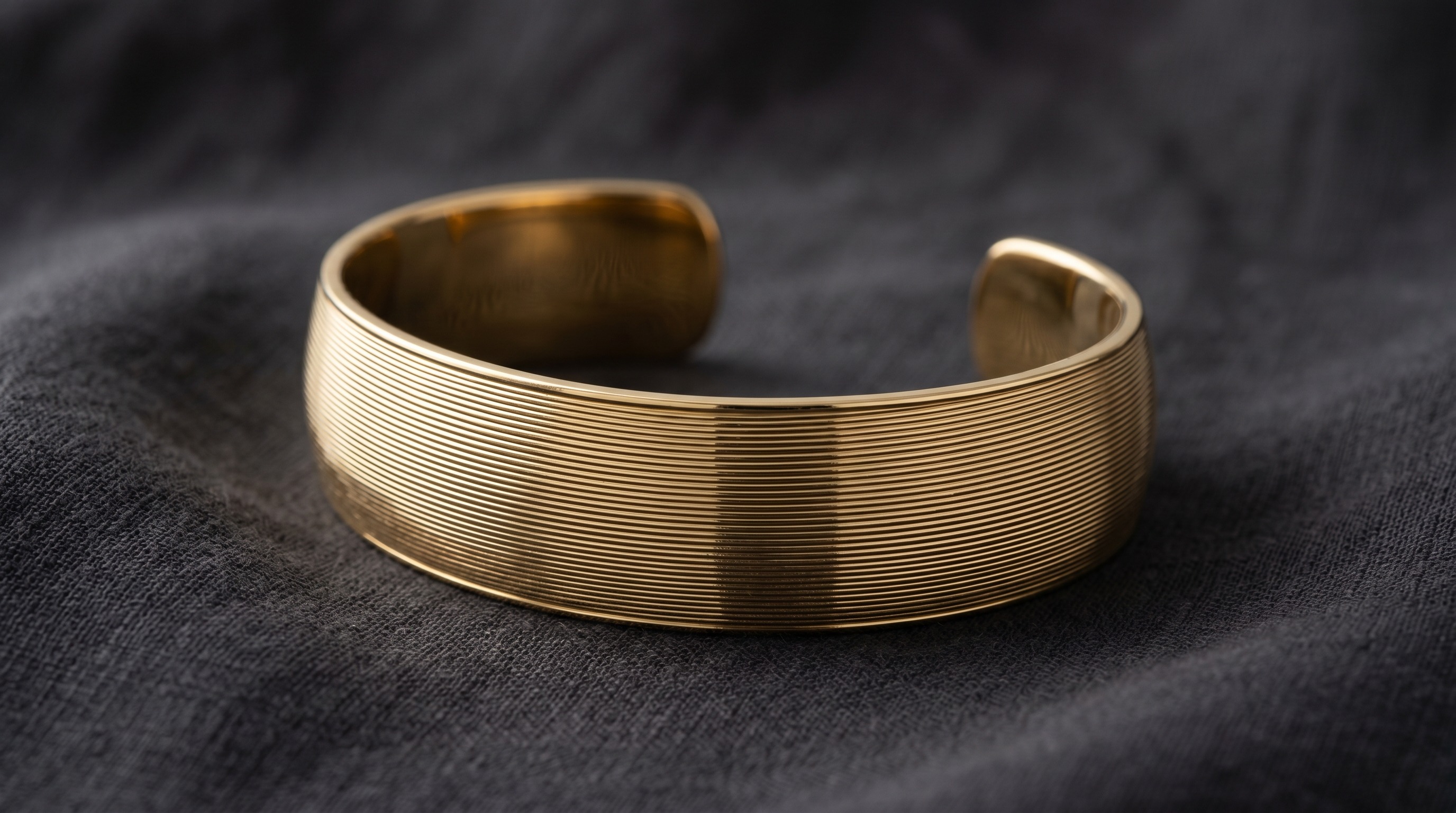 Buccellati Rigato hand-engraved gold cuff bracelet
