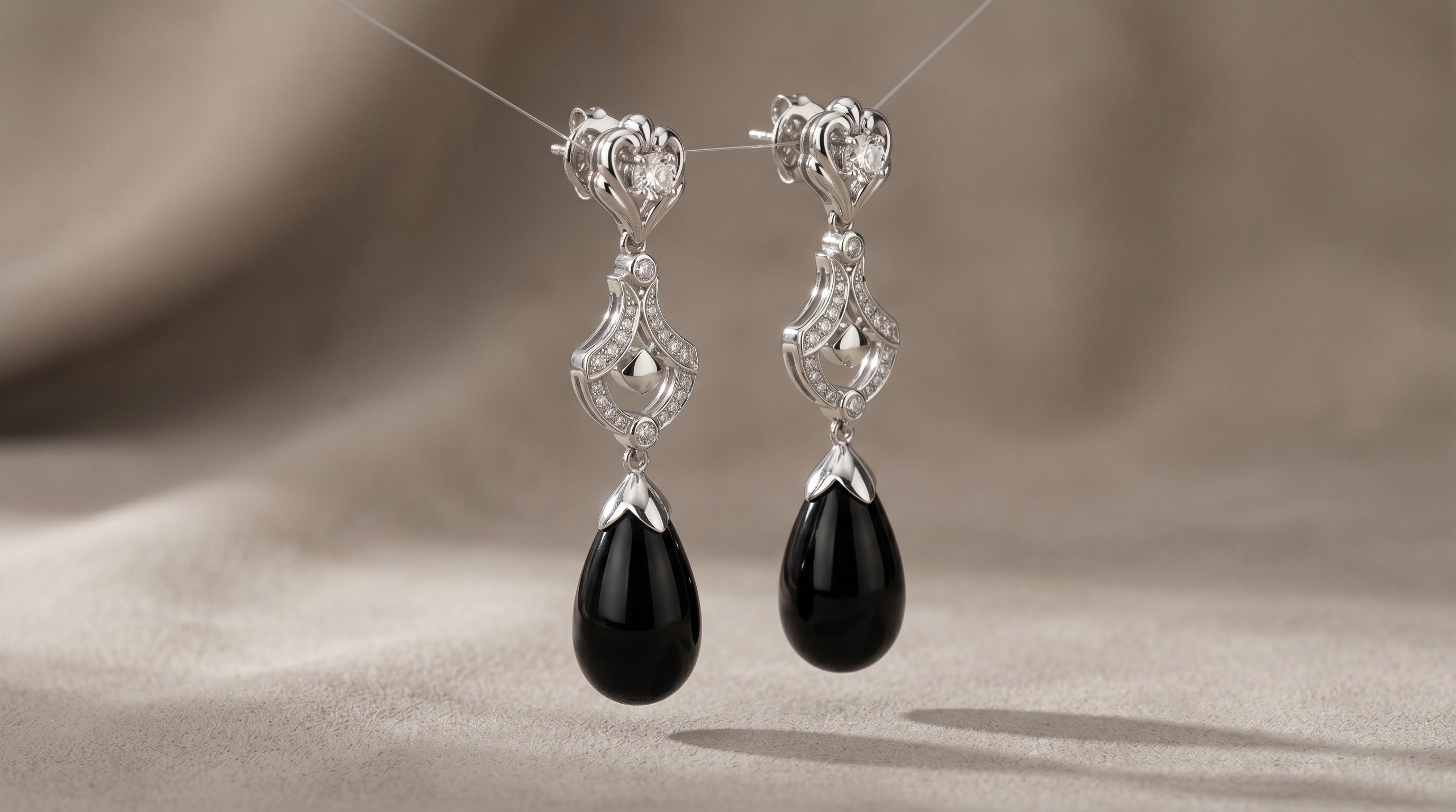 Carrera y Carrera white gold day and night earrings with onyx