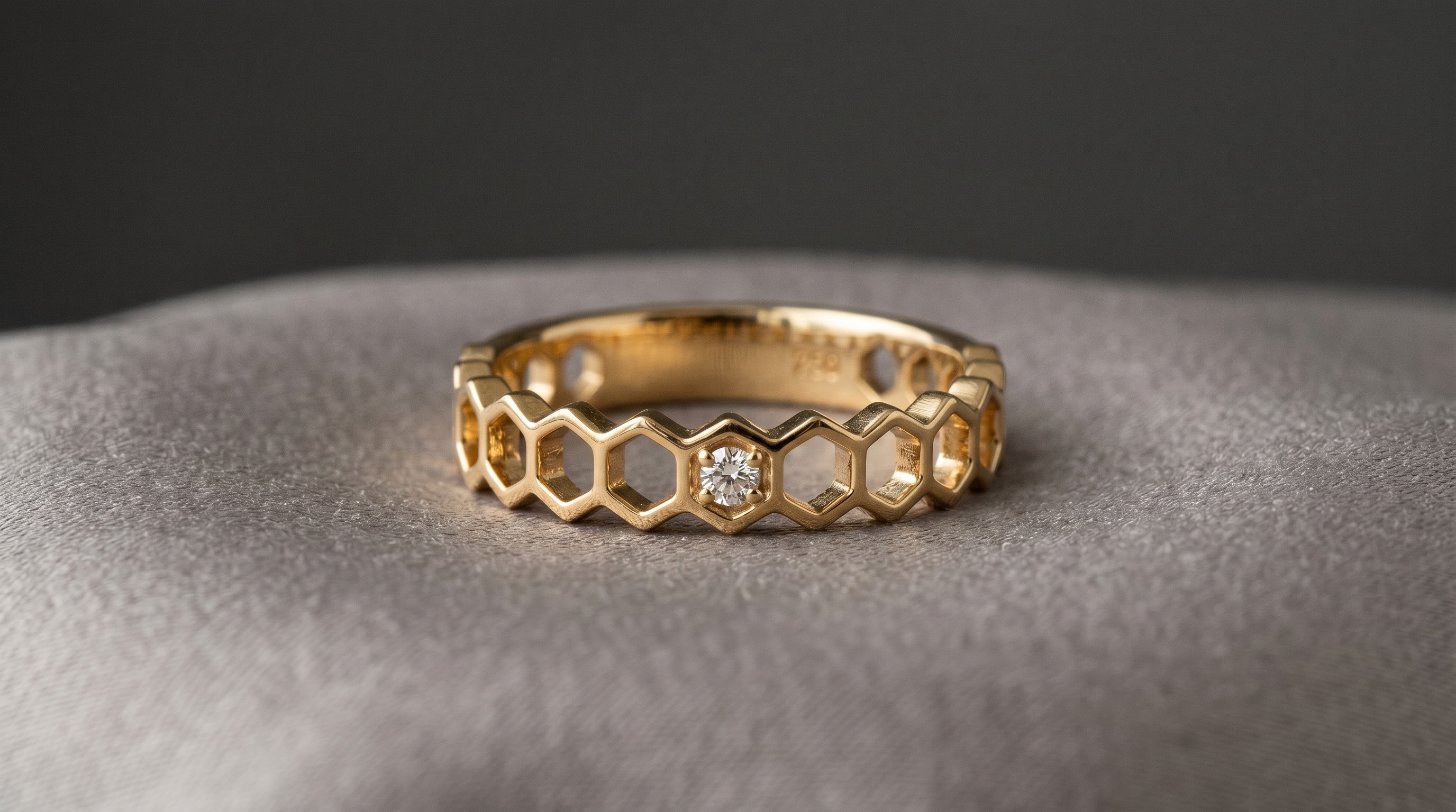 Chaumet Bee My Love honeycomb gold ring with diamond