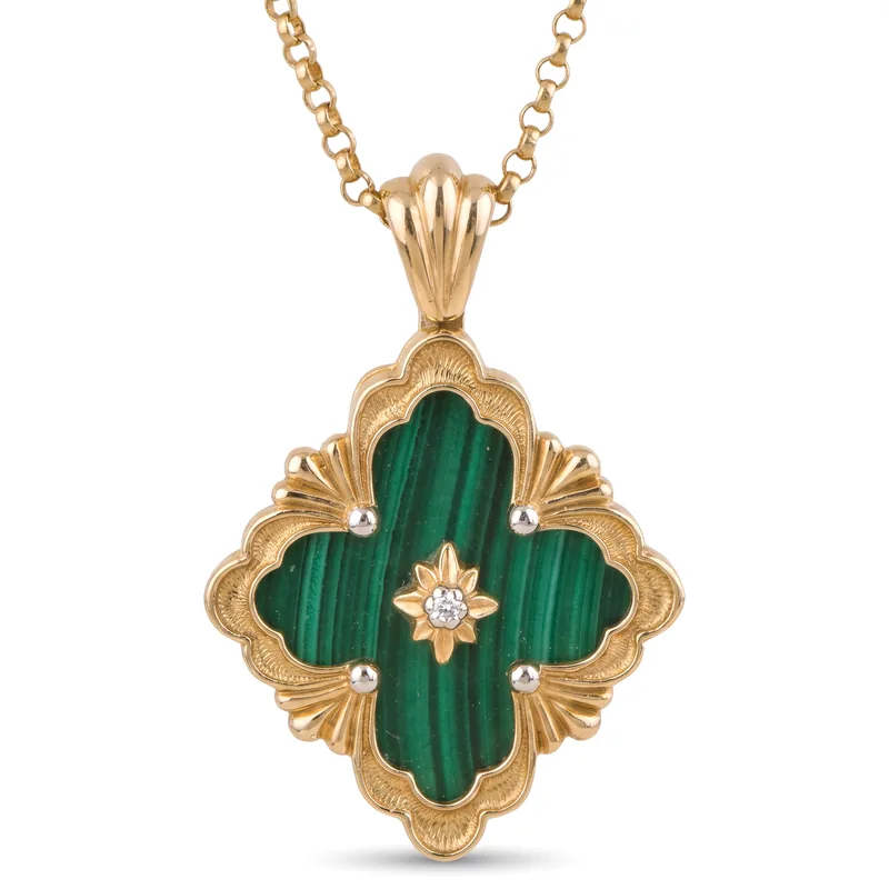 Illustration of a Buccellati Opera pendant with a malachite four-lobed motif in engraved gold on a chain