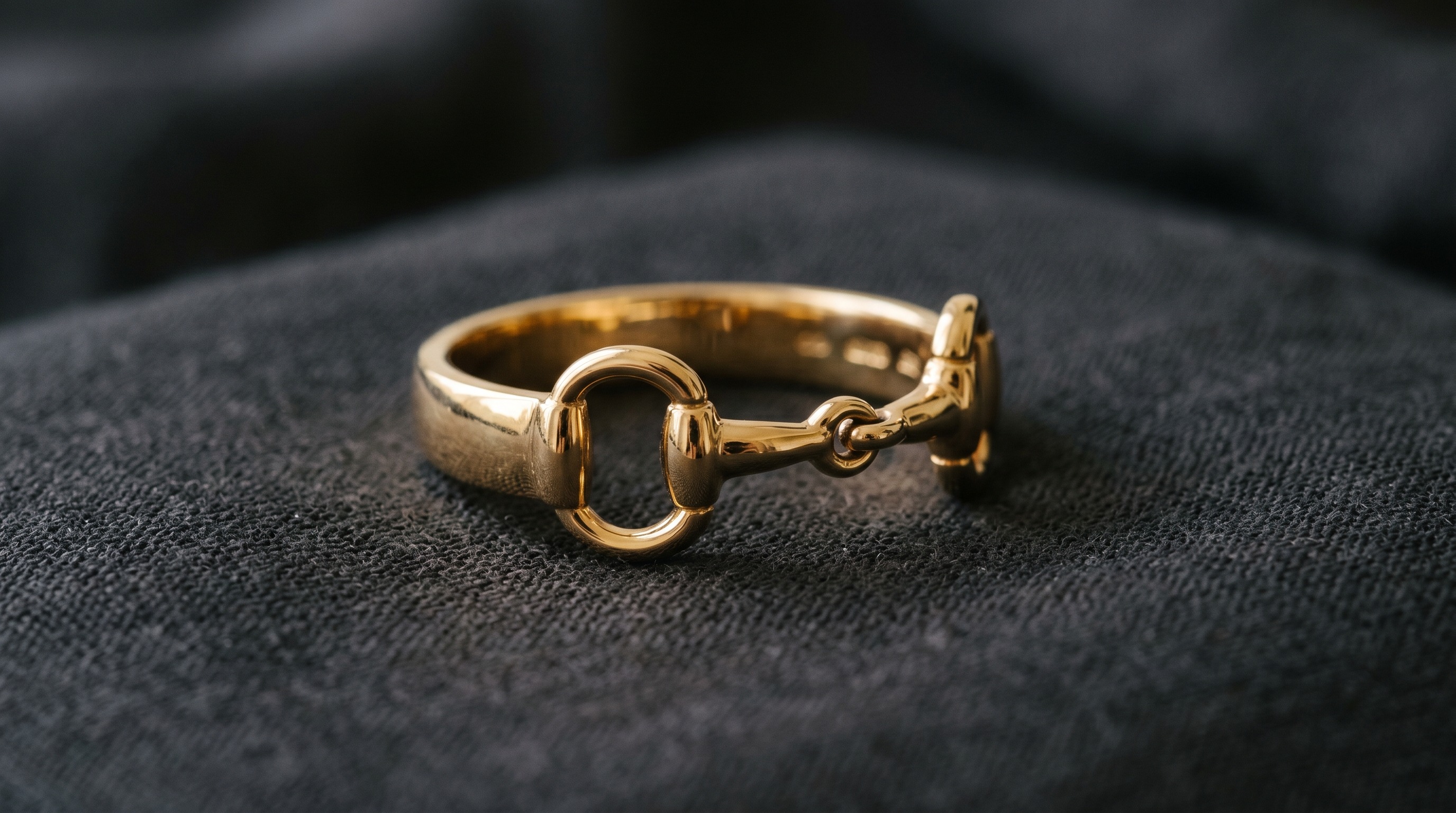 Gucci Horsebit-style gold ring