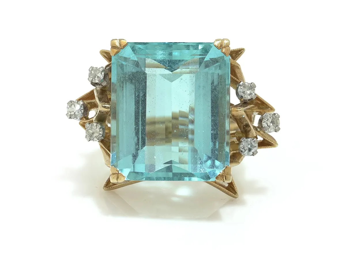 1970s 18ct gold aquamarine and diamond cocktail ring