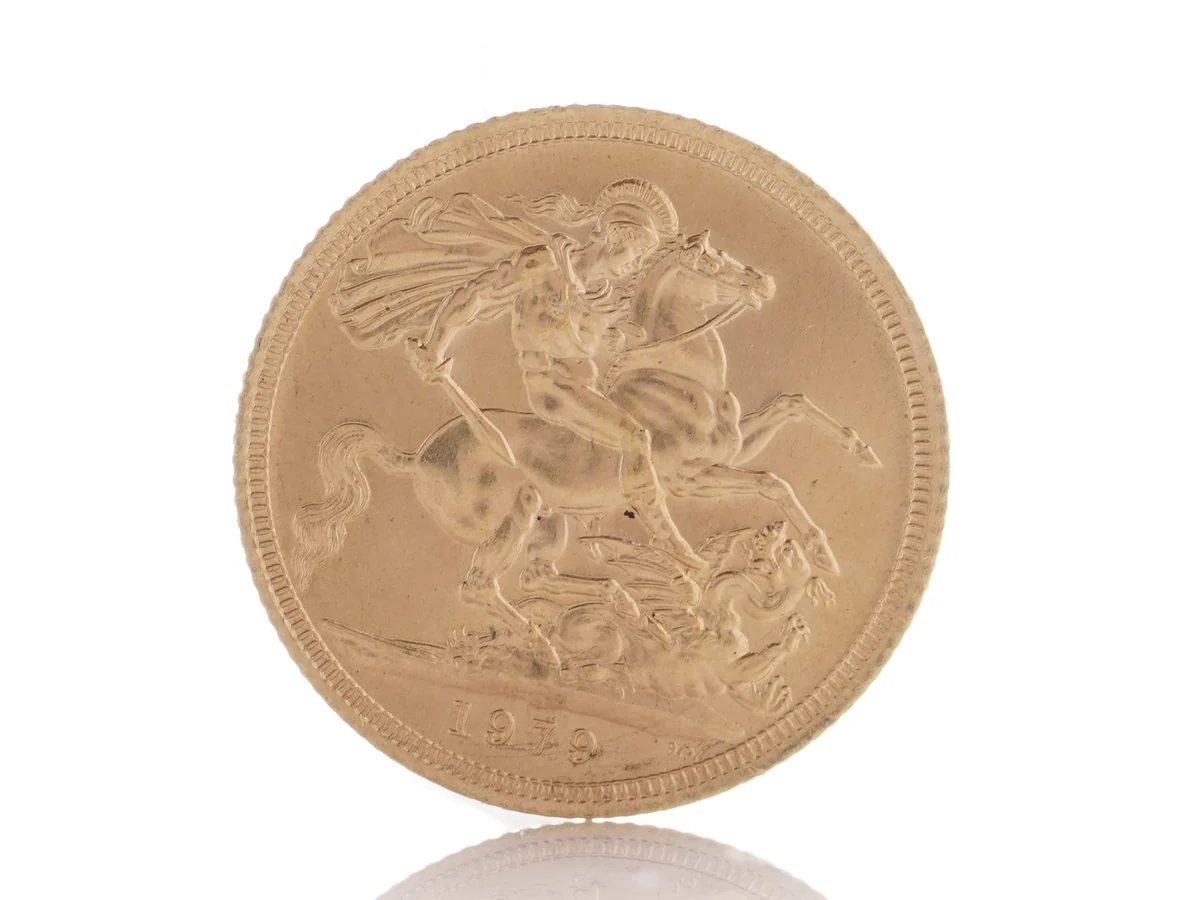 The St George and the dragon side of a 1979 gold sovereign, with the date below the ground line