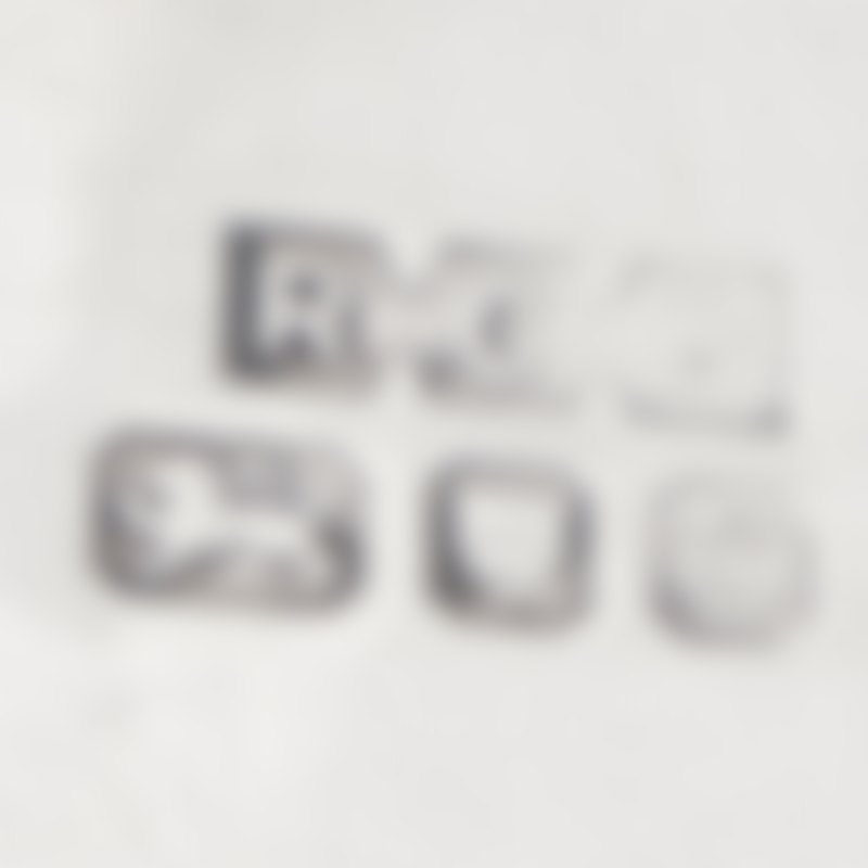 The same hallmarks out of focus