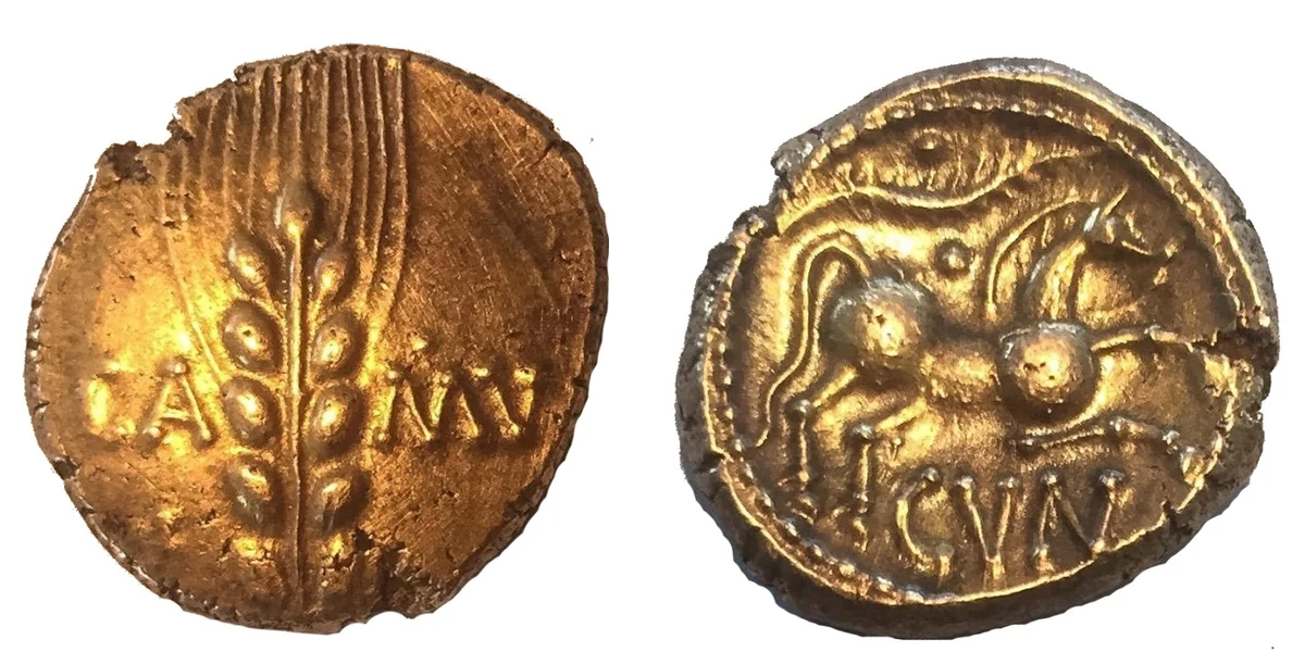 Both sides of an Iron Age gold stater of Cunobelin: an ear of corn on one side, a horse on the other